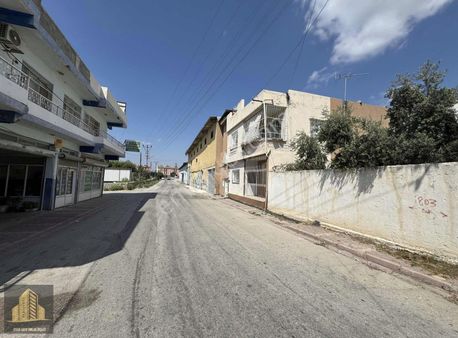 Levent'de Muhteşem Konumlu 2 Katlı '2 Adet Bahçeli Müstakil