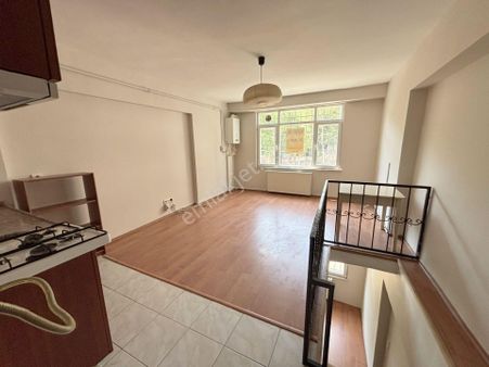 Moda'da,konut Veya Ofise Uygun,merkezi Konum,1+1,60 M2