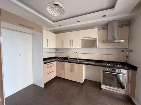 Royalest’ten Nezih Sitede Havuzlu Sosyal Donatılı Satılık Daire