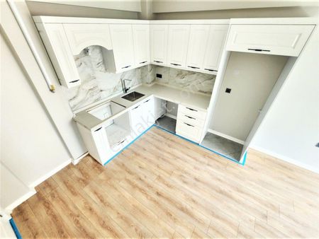 💦burhaniye Bademalanın'da💦aygül'den Sıfır Ara Kat Ön Cephe Doğalgazlı Asansörlü 2+1 Satılık Daire