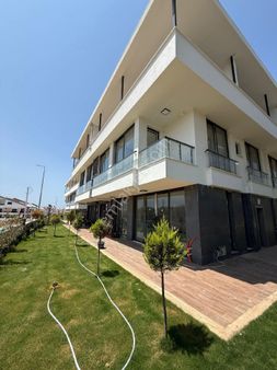 Didim Hisar Mahallesinde Havuzlu Sitede Satılık 5+1 Villa