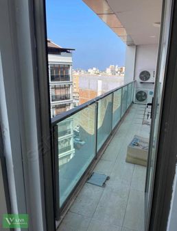 Satılık 3+1 Steel Towers'ta Eşyalı Ofis