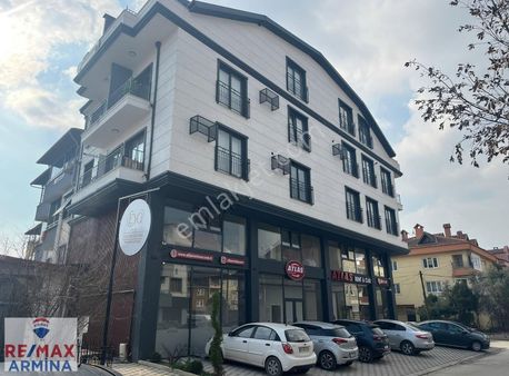 Merkezi Konumda Kiralık Bodrum+zemin Geniş İş Yeri