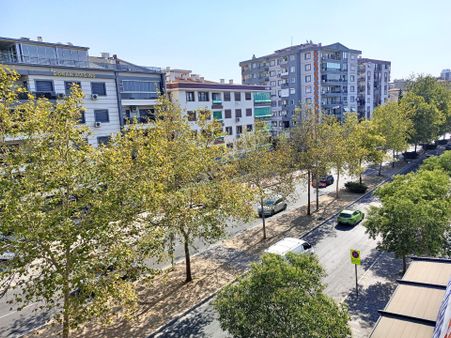 Remax Arma'dan Karşıyaka Ordu Bulvar'ı 6+1 Satılık Dublex Daire