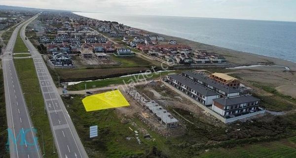 Denize Yakın Köşe Parsel