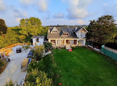 3.150 M² Arsa İçerisinde Deniz Manzaralı Lüks Havuzlu 4+1 Köşk