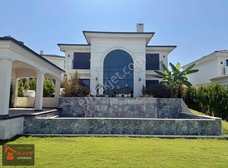 Şato Tarzı 4+1 Özel Havuzlu Ful Dnz Manzara 638 M2 Bahçeli Villa