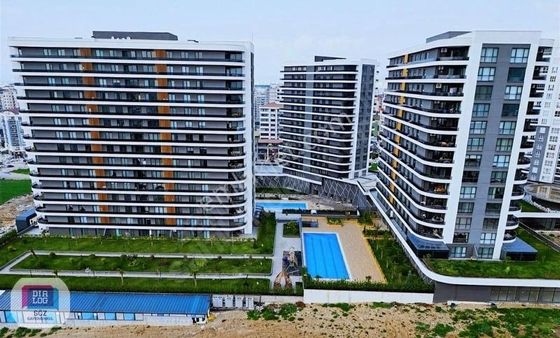 Diaolg Söz'den 23nisan Paradise Palace'de Satılık 3+1 Bahçe Katı