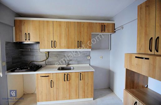 Karşıyaka Yalı Mahallesinde Kiralık 2+1 Daire