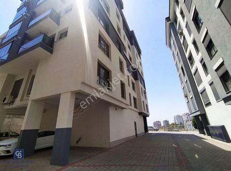 Çiğli Egekent Te Büyük Tip Kiralık Daire