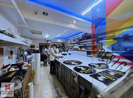 Bahçelievler'de Satılık Yatırımlık Cadde Cephe Dükkan