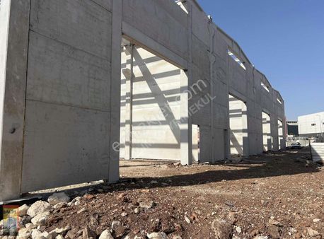 Halıcılar Sitesi'nde Satılık İş Yerleri