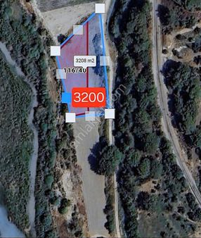 Seydiler'de 3200 M2 Kullanım Alanlı 1724 M2 Arazi