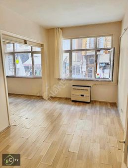 Cıty Emlaktan Hacı Kadın Cd