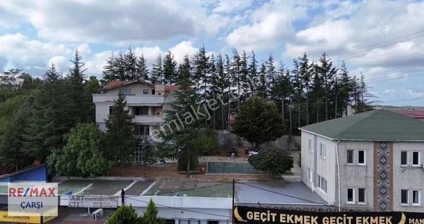 Beykoz Örnekköyde Cadde Cepheli Ticari+konut İmarlı Arsa