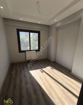 Mrs Gayrimenkul'den Yenişehir 34.cad. Yakını 4+1 Ekstralı 1.kat