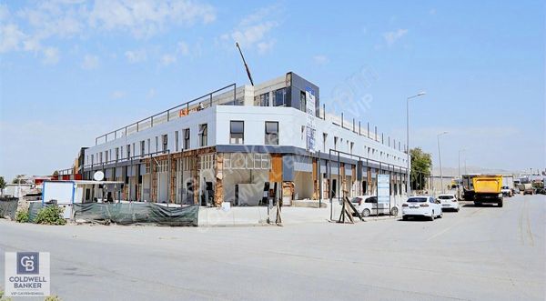 Şaşmaz Sanayi Sitesi Necip Bey İş Merkezinde Kiralık Dükkanlar
