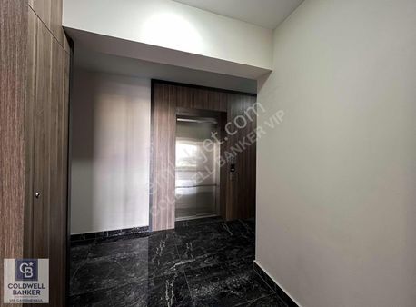 Florya Bağlıca Sitesinde 4+1 Kiralık Daire Yeşillik Manzaralı