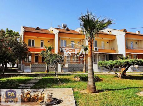 Silifke Atakent Mah.seçkin Sahil Sitesinde Fırsat Tripleks Villa