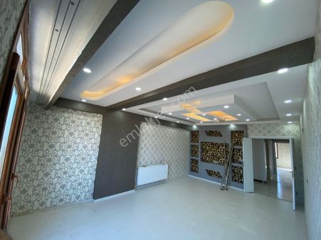 Acill Satılık 3+1 Geniş Bakımlı Daire