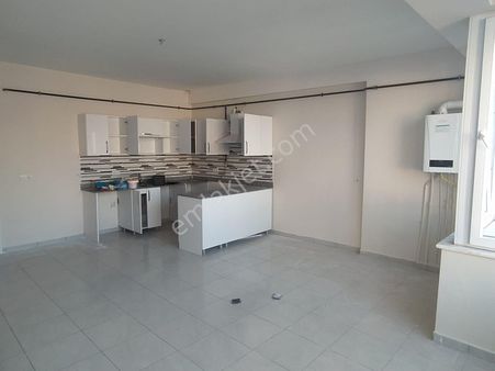 Karamürsel Merkezde Çarşıda Sahile Yakın Yeni Bina Geniş Ferah Modern Tasarım Temiz Kiralık Daire