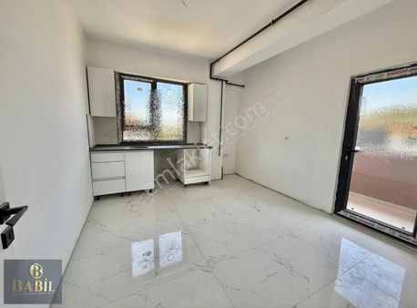 Babil Gayrimenkulden Arakat Balkonlu Ön Cephe 2+1 Sıfır Daire