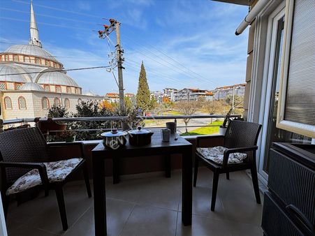 Fırsat Gölcük Cumhuriyet Ara Kat 3+1 Önü Açık Satılık Daire