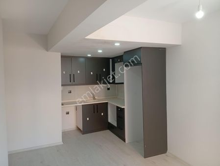 Salihli Berkay Emlaktan Satılık Seyrantepe Mah Uygun 1+1 Daire