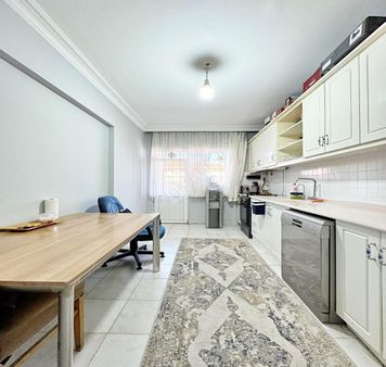 Barış Mahallesi Havuzlu & Güvenlikli Site İçi Satılık 3+1 Daire