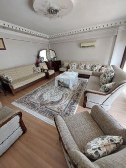 Doğru Gayrimenkulden Zafer Mahallesi Sağlık Caddesinde 3+1doğalgazlı Lüks Daire