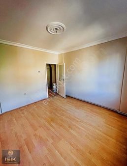 Işık Gayrimenkul'den Dadaşkent'te Ana Cadde'de 3+1 Kiralık Daire