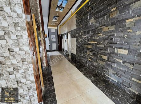 Nora'dan Havuzlu Caddeye Sıfır Site İçerisinde Temiz Eşyalı