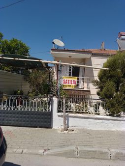 Aydın Germencik Park Mahalesi Öğretmen Evlerinde Satılık Mustakıl Ev