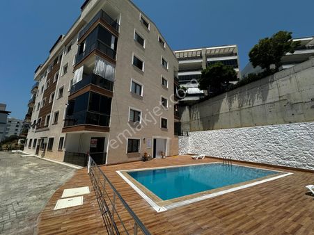 Kuşadası Ege Mahallesinde Masrafsız Satılık 2+1 Daire