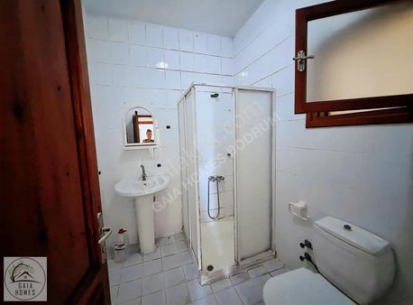 Bodrum Konacık Kiralık 1.5 Dönümde Havuzlu Müştemilatlı Taşvilla