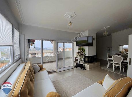 Remax Canan Günay Beşköprüde Satılık Ferah 4+2 Dubleks