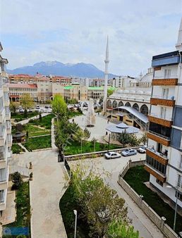 Van İpekyolu Vali Mithatbey'de 3,5+1 Satılık Lüks Daire