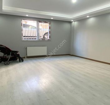 Dekorlu Ve Lüks 2+1 Amerikan Mutfak Bahçe Katı Daire