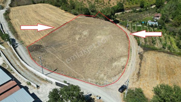 Kocaeli Karamürsel Yalakdere 4273 M² Yola Cephe Satılık Tarla