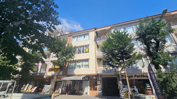 Merkez İstanbul Caddesinde 3+1 Kiralık Daire