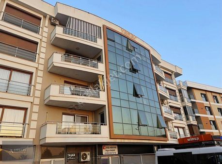 Ambarcı'dan Cadde Üzeri, Tabela Değeri Yüksek Satılık 3+1 Daire