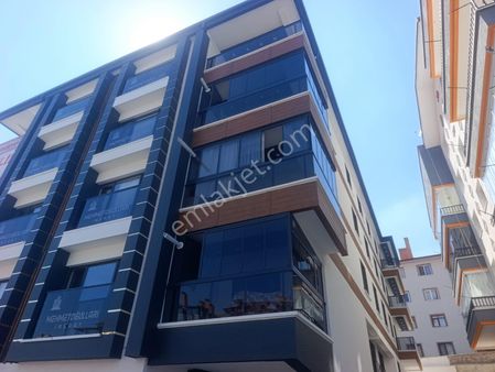 İskanlı Asansörlü Fuul Yapılı Yüksek Kira Getirili Sıfır Daire