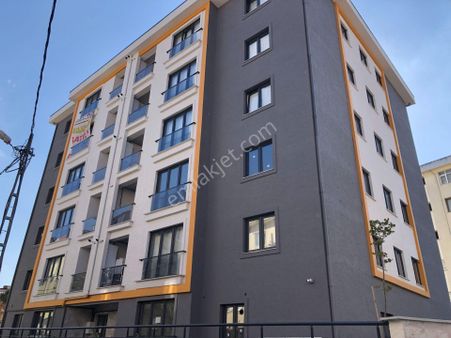 Sancaktepe/yenidoğan Satılık Ara Kat Sıfır 3+1 Daire K.otopark