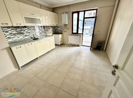 Necaroğullarından Güneyduğu 8 Sitesi 3+1 İki Daire Üzeri