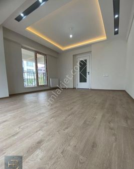 Bayrakçeken'den 2+1 Satılık Sağlık Mah Güney Batı Yol Ceph Sıfır