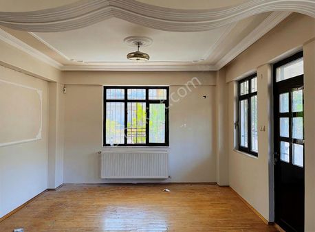 Cumhuriyet Mah.3+1 Dogalgazlı Bahçeli Daire Kiralıktır