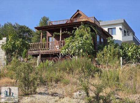 Buca Doğancılarda Doğa İle Başbaşa Ahşap Ev Ve Arazisi