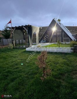 Baraj Manzaralı Bungalov Ev Ve Bahcesı