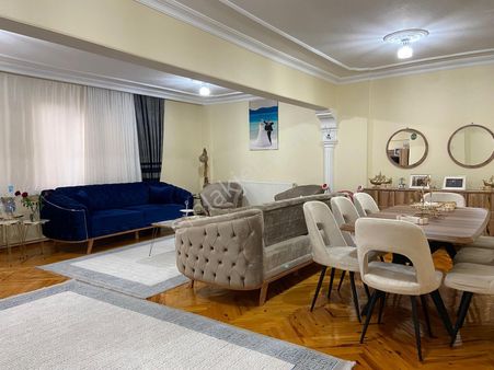 Sırakapılarda Fırsat Geniş 2+1 Daire