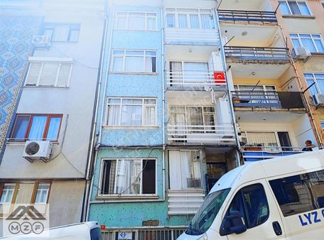 Kadiköy Hasanpaşa'da Yüksek Giriş Ferah Daire